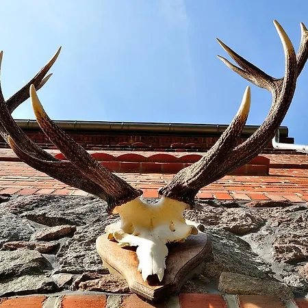 Jagdschloss 3*